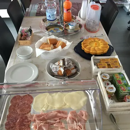 Alojamento de Acomodação e Pequeno-almoço Valentino